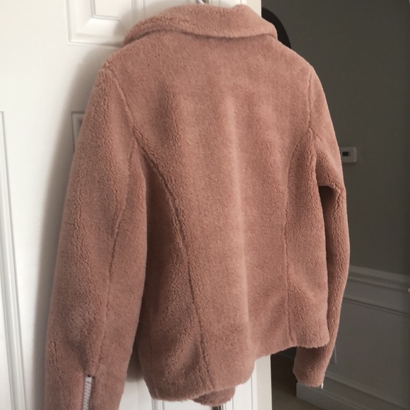MOTHER Sherpa Fleece Rider Jacket in Tough Girl. Moto. Blush. Size Small - Picture 8 of 16